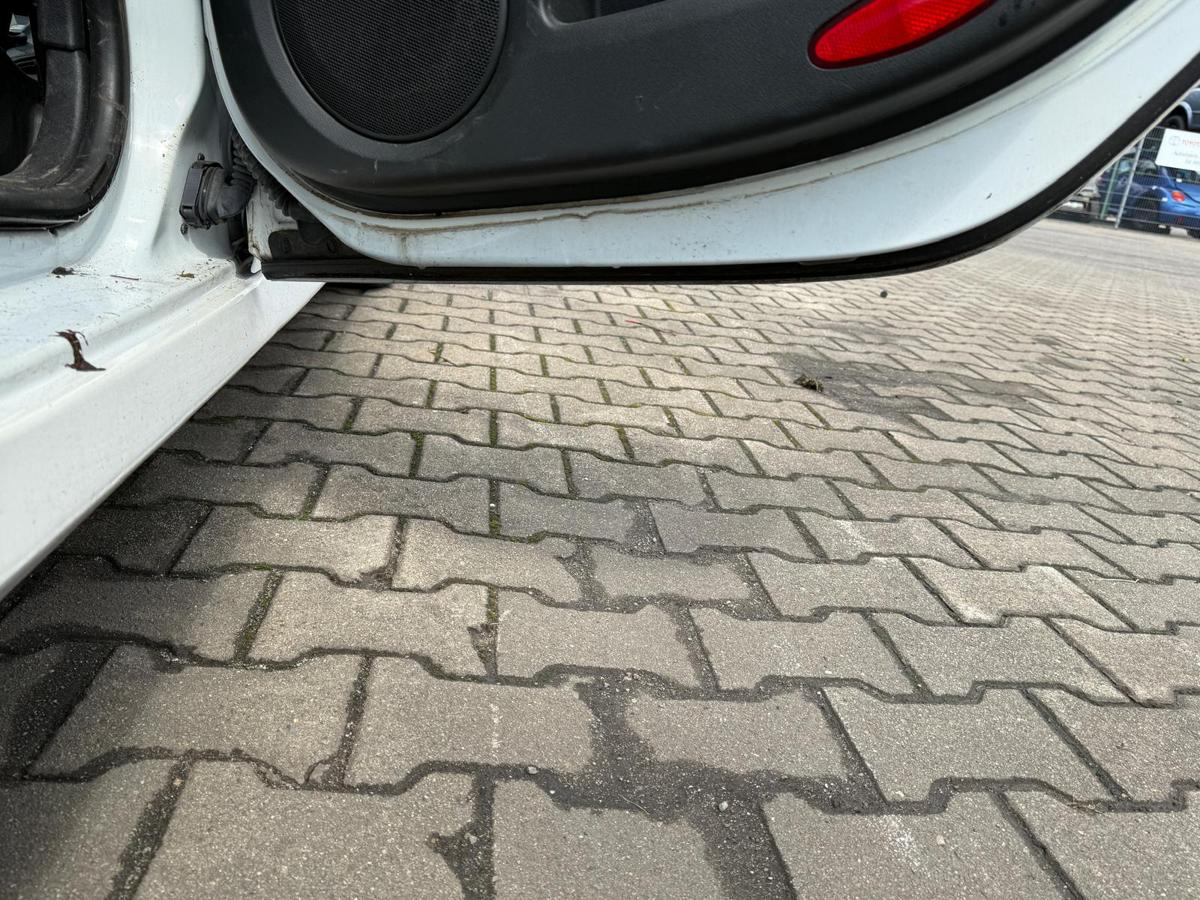 Renault Laguna 3 original Tür hinten rechts OV369 Blanc Glacier Kombi Rohbau BJ13